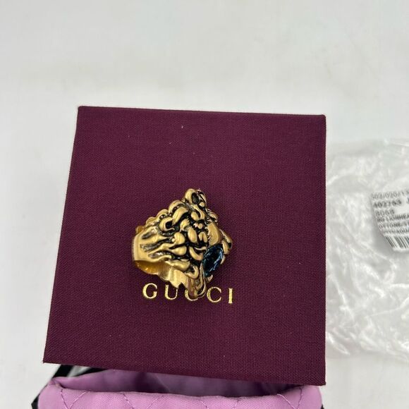 Women’s Gucci , lion head, blue and gold statement ring size 5 made in Italy - Picture 4 of 6